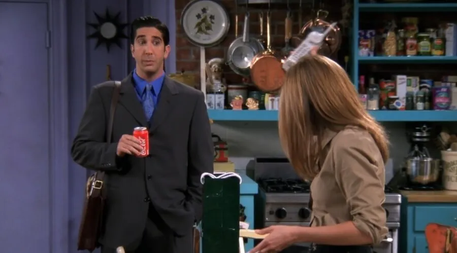 скрытое рекламирование товара